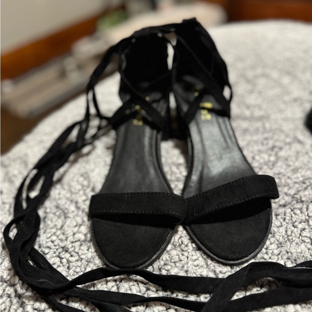 Etcetera Black Heels Elegant Design